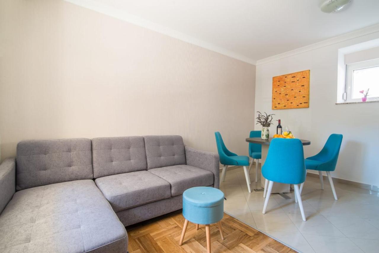 Elis Apartment